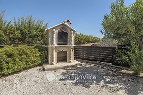 Impressive Villa Exclusive Sea Caves Walk to Taverns Sleeps 11 Ref 507