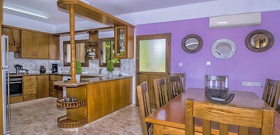 Impressive Villa Exclusive Sea Caves Walk to Taverns Sleeps 11 Ref 507