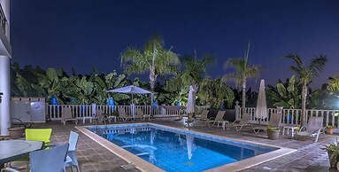 Impressive Villa Exclusive Sea Caves Walk to Taverns Sleeps 11 Ref 507