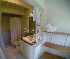 Ocean View Sai, Five Bedroom Holiday Home