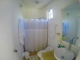 Ocean View Sai, Five Bedroom Holiday Home