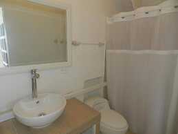 Ocean View Sai, Five Bedroom Holiday Home