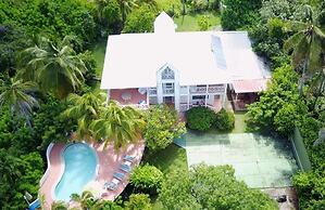 Ocean View Sai, Five Bedroom Holiday Home