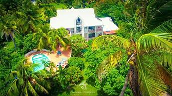 Ocean View Sai, Five Bedroom Holiday Home