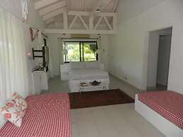 Ocean View Sai, Five Bedroom Holiday Home