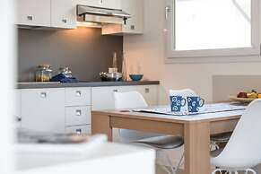 Stylish Residenza Torre Bianca 2 Bedroom Apartment Sleeps 5