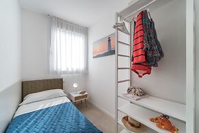 Stylish Residenza Torre Bianca 2 Bedroom Apartment Sleeps 5