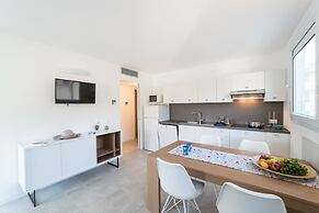 Stylish Residenza Torre Bianca 2 Bedroom Apartment Sleeps 5