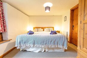West Hollowcombe Farm Cottages - Full Si
