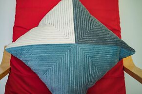 Contemporary Loft in the Heart of Chiang Mai - 5 Mins From Nimman