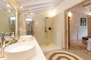 Peaceful 4 Bedrooms Private Pool Villas Rice Field View