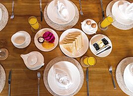 Peaceful 4 Bedrooms Private Pool Villas Rice Field View