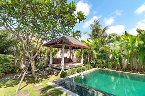 Peaceful 4 Bedrooms Private Pool Villas Rice Field View