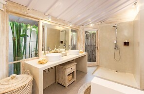 Peaceful 4 Bedrooms Private Pool Villas Rice Field View