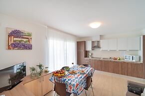 Elegant Residenza Monica 2 Two Bedroom C6 Sleeps 6
