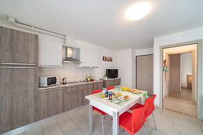 Elegant Residenza Monica 2 Two Bedroom C6 Sleeps 6