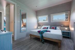 Unique Chalet Marina Azzurra Resort 2 Bedroom Sleeps 6