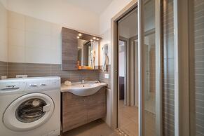 Elegant Residenza Monica Two Bedroom C6 Sleeps 6