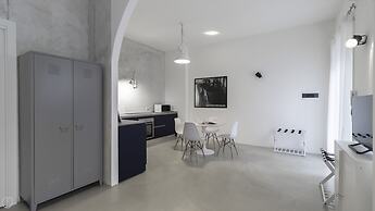 Italianway - Piazza Niccolo Tommaseo 2A