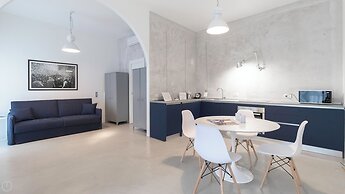 Italianway - Piazza Niccolo Tommaseo 2A