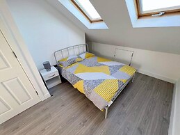 New 5-bed & 4 Bathroom House in Croydon