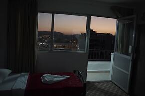 Petra Triclinium Home