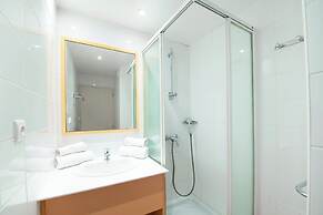 SOWELL Family Le Grau du Roi