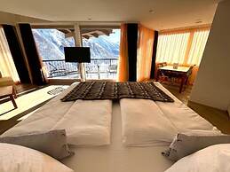 Waldhotel Fletschhorn Private Whole Hotel in Saas-Fee: 360 Alpine View