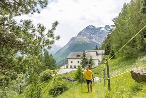 Waldhotel Fletschhorn Private Whole Hotel in Saas-Fee: 360 Alpine View