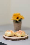 Kolejowa Cozy Apartment by Renters