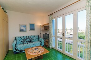 Il Vecchio Faro A48 150mt From The Beach