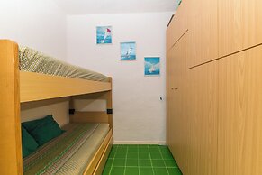 Il Vecchio Faro A48 150mt From The Beach