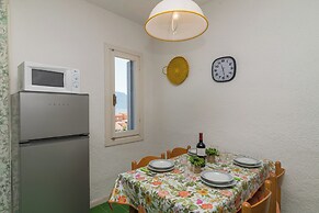 Il Vecchio Faro A48 150mt From The Beach