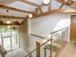 2 Barn Cottages
