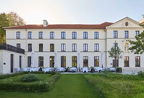 Domaine de la Reine Margot Paris-Issy - MGallery Collection