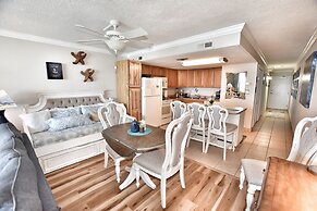 1405 Waters Edge Resort 1 Bedroom Condo by RedAwning