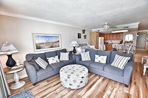 1405 Waters Edge Resort 1 Bedroom Condo by RedAwning