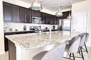 5 Bed Windsor Island Vacation Townhome 5 Bedroom Townhouse by Redawnin