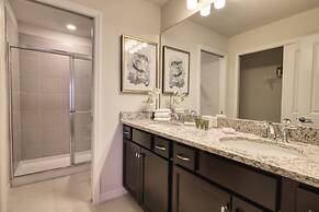 5 Bed Windsor Island Vacation Townhome 5 Bedroom Townhouse by Redawnin