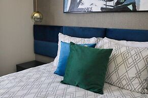 5 Bed Windsor Island Vacation Townhome 5 Bedroom Townhouse by Redawnin