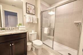 5 Bed Windsor Island Vacation Townhome 5 Bedroom Townhouse by Redawnin