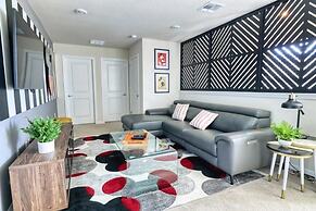 5 Bed Windsor Island Vacation Townhome 5 Bedroom Townhouse by Redawnin