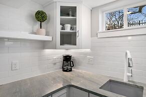 Old Town FOCO Luxury Suite