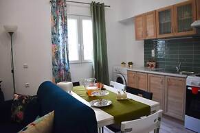 Pirgos Colorful Studio Parking Wifi Ac