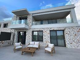 Oinolithos Luxury Villas