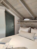 Oinolithos Luxury Villas