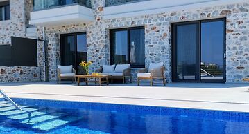 Oinolithos Luxury Villas