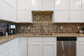 Urban Oasis near Breweries & Old Town - Free Bikes