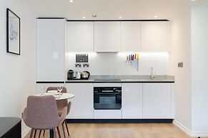 PREMIER SUITES Edinburgh Fountain Court