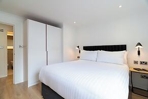 PREMIER SUITES Edinburgh Fountain Court